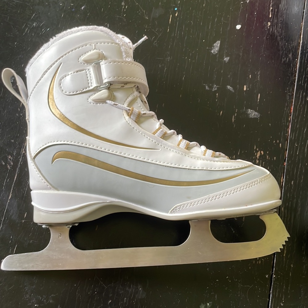 Lake Placid figure skates. - Picture 4 of 7
